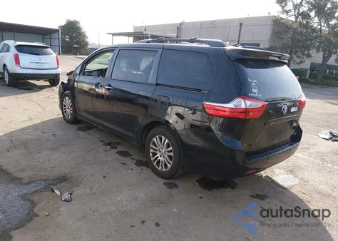 2015 Toyota Sienna Xle 8 Passenger z USA, uszkodzony, nr VIN 5TDYK3DCXFS670423